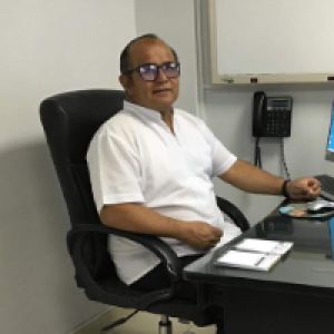Dr Ronald Vera Fuentes