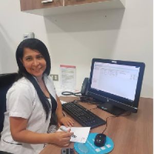 Dra. Giovanna Callirgos